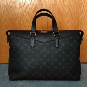 Louis Vuitton Bag - Briefcase Explorer